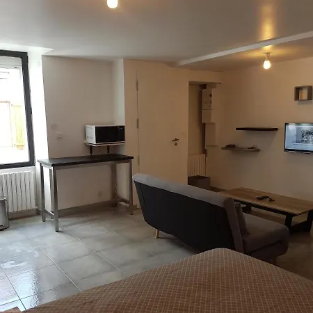 30 M2 *